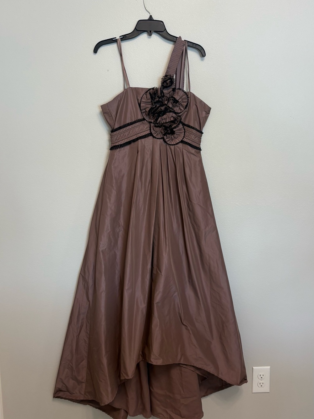 BCBGMaxAzria mauve taupe dress